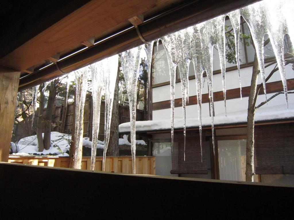 Jinpyokaku Hotel Yamanouchi  Exterior foto