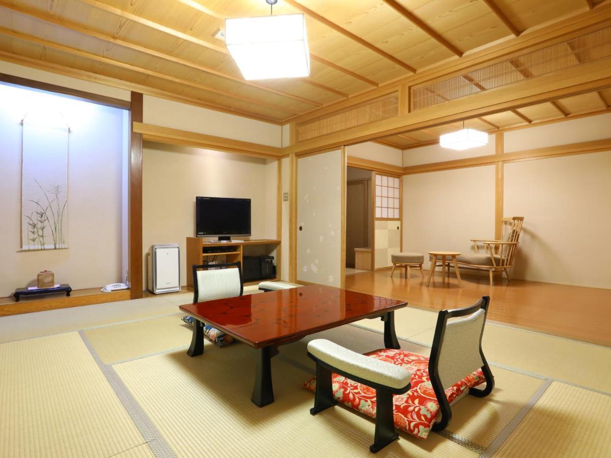 Jinpyokaku Hotel Yamanouchi  Exterior foto