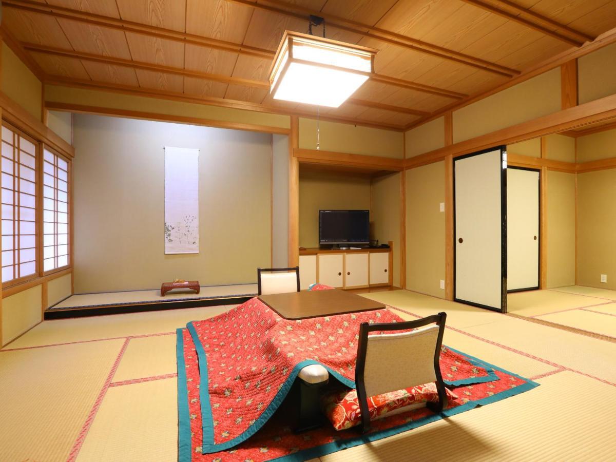Jinpyokaku Hotel Yamanouchi  Exterior foto
